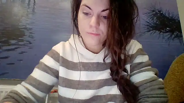 Snapshot of AliceTailor chatting on November 2025 02:39:02 PM AliceTailor online show from November 2025 02:39:02 PM