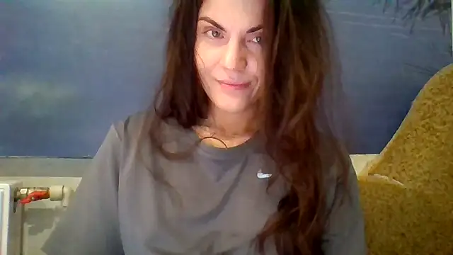 Snapshot of AliceTailor chatting on November 2025 04:49:02 AM AliceTailor online show from November 2025 04:49:02 AM