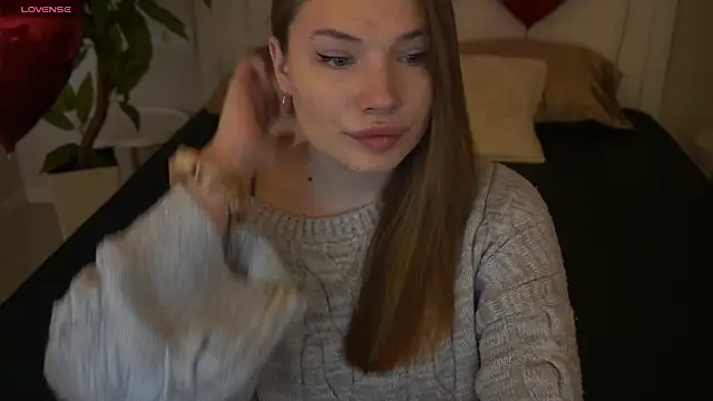 Snapshot of IceDanielles chatting on February 2026 01:44:02 PM IceDanielles online show from February 2026 01:44:02 PM