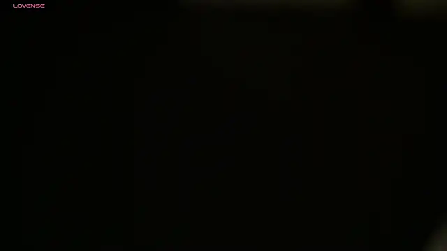 Snapshot of IceDanielles chatting on February 2026 01:40:02 PM IceDanielles online show from February 2026 01:40:02 PM