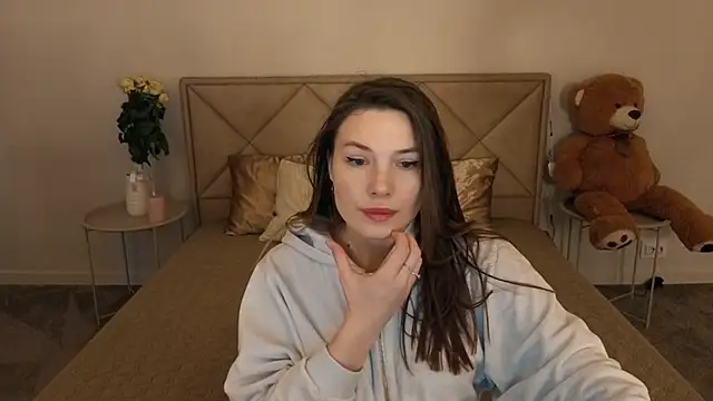 Snapshot of IceDanielles chatting on March 2026 01:33:02 PM IceDanielles online show from March 2026 01:33:02 PM