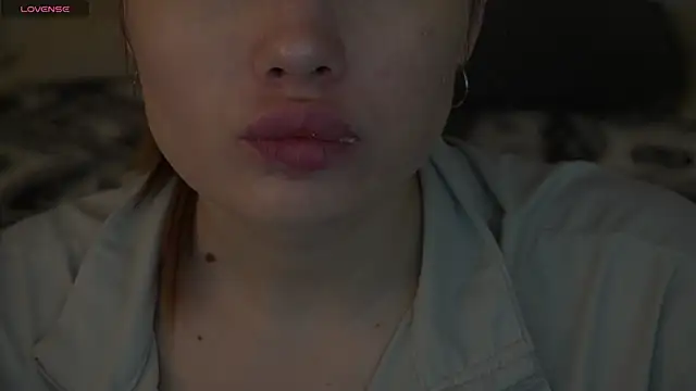 Snapshot of IceDanielles chatting on November 2025 01:38:01 PM IceDanielles online show from November 2025 01:38:01 PM