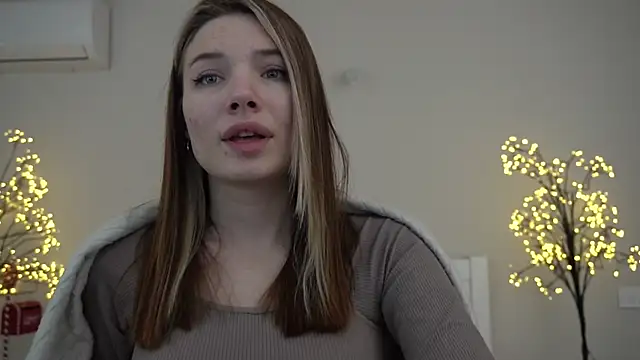 Snapshot of IceDanielles chatting on February 2025 11:47:02 AM IceDanielles online show from February 2025 11:47:02 AM