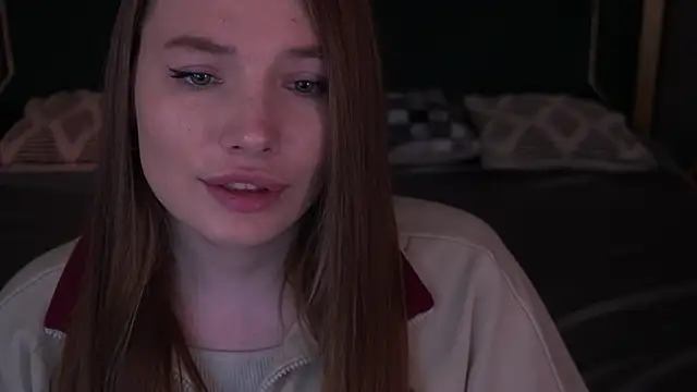 Snapshot of IceDanielles chatting on November 2025 01:37:02 PM IceDanielles online show from November 2025 01:37:02 PM