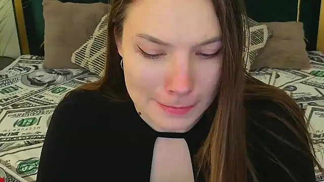 Snapshot of IceDanielles chatting on April 2026 01:01:02 PM IceDanielles online show from April 2026 01:01:02 PM