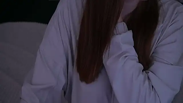 Snapshot of IceDanielles chatting on November 2025 01:37:02 PM IceDanielles online show from November 2025 01:37:02 PM