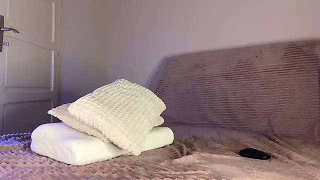 itsmaxxbaby  online show from February 2026 05:27:02 AM