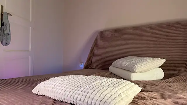 itsmaxxbaby  online show from March 2026 04:27:02 AM