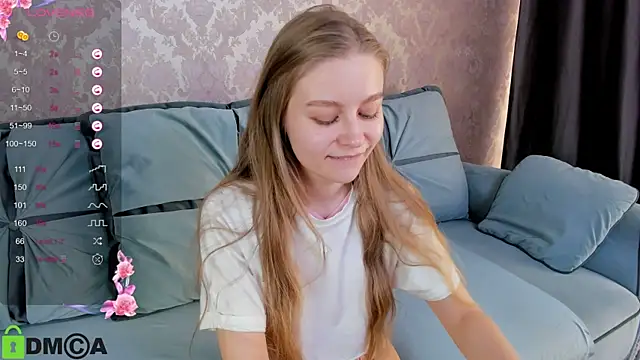 Snapshot of Polumna_cute chatting on March 2025 12:55:02 PM Polumna cute online show from March 2025 12:55:02 PM