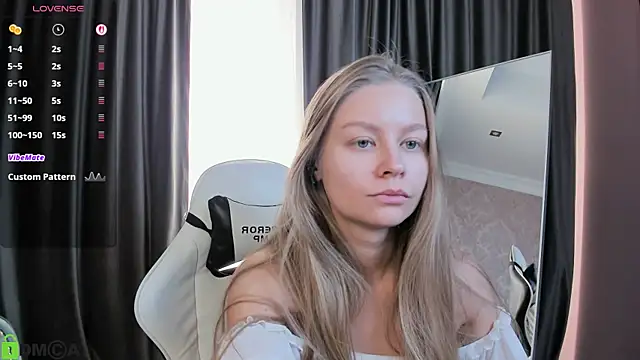 Polumna cute online show from November 2025 01:22:01 PM