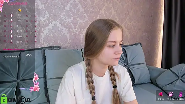 Snapshot of Polumna_cute chatting on March 2025 11:54:01 AM Polumna cute online show from March 2025 11:54:01 AM