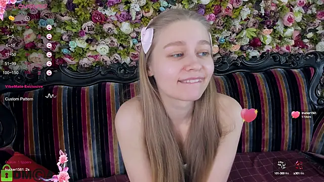 Snapshot of Polumna_cute chatting on January 2025 03:32:02 PM Polumna cute online show from January 2025 03:32:02 PM
