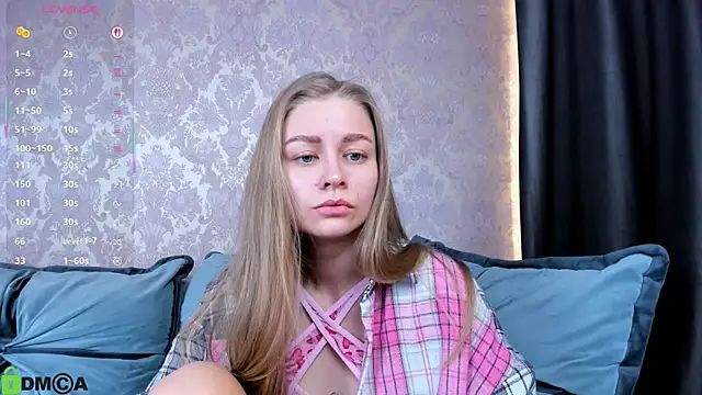 Snapshot of Polumna_cute chatting on October 2025 08:44:01 AM Polumna cute online show from October 2025 08:44:01 AM
