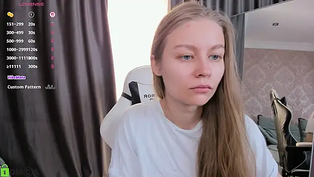 Snapshot of Polumna_cute chatting on October 2025 08:27:02 AM Polumna cute online show from October 2025 08:27:02 AM
