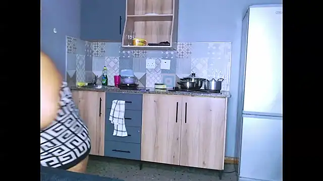 Snapshot of fatafricanqueen chatting on March 2025 12:34:02 PM fatafricanqueen online show from March 2025 12:34:02 PM