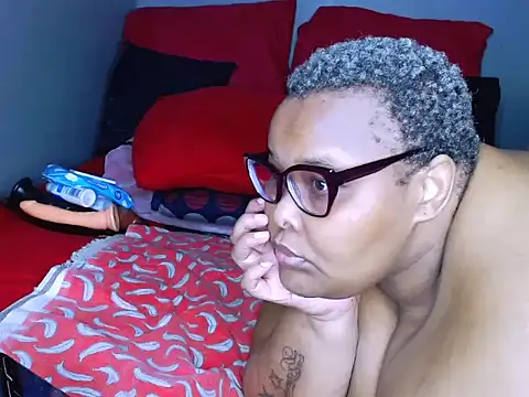 fatafricanqueen online show from April 2026 07:31:01 PM