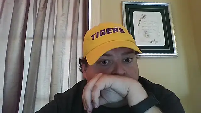 YelpedAverting online show from September 2025 09:15:01 PM