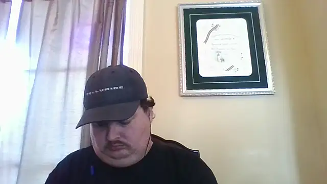 Snapshot of YelpedAverting chatting on October 2025 08:41:02 PM YelpedAverting online show from October 2025 08:41:02 PM