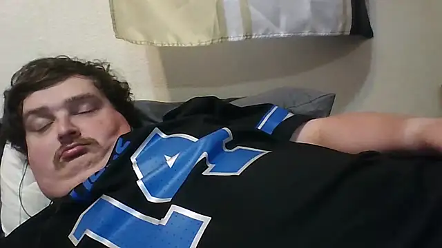 Snapshot of YelpedAverting chatting on November 2025 12:25:01 AM YelpedAverting online show from November 2025 12:25:01 AM