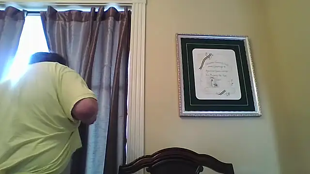 Snapshot of YelpedAverting chatting on November 2025 08:23:01 PM YelpedAverting online show from November 2025 08:23:01 PM