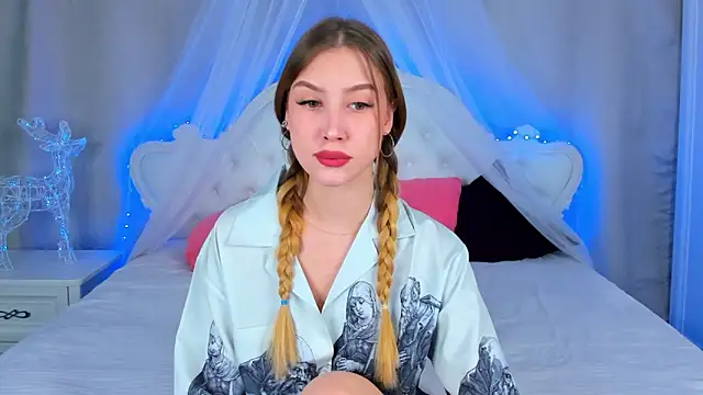 VitalinaBlue online show from November 2025 01:28:01 AM