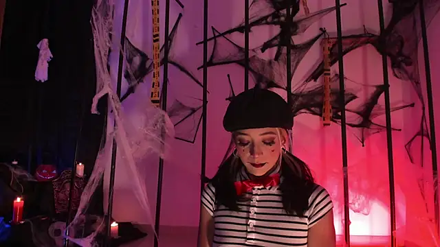 penny sweett  online show from October 2025 12:22:01 AM