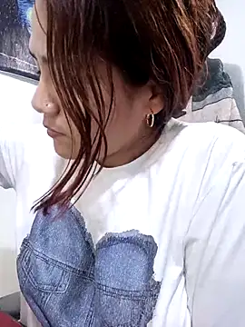 ZUCAAT online show from February 2026 04:10:01 AM