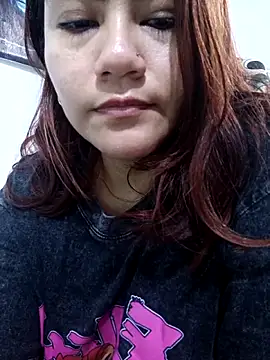 ZUCAAT online show from February 2026 10:52:02 PM