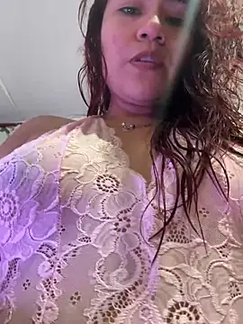 Snapshot of ZUCAAT chatting on February 2025 05:44:02 AM ZUCAAT online show from February 2025 05:44:02 AM