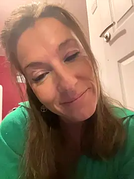 Lwhite1 online show from October 2025 04:50:02 PM