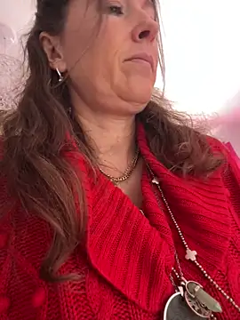 Lwhite1 online show from April 2026 03:38:01 PM