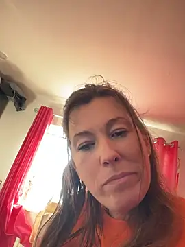 Lwhite1 online show from April 2026 04:13:02 PM