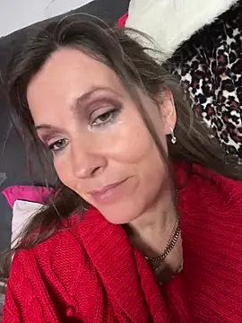 Lwhite1 online show from April 2026 06:13:02 PM