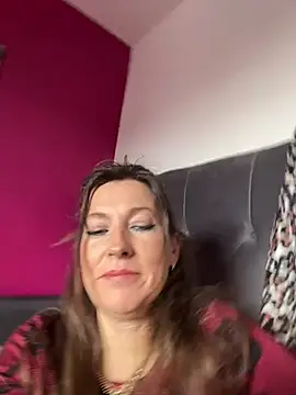 Lwhite1 online show from April 2026 01:23:01 PM