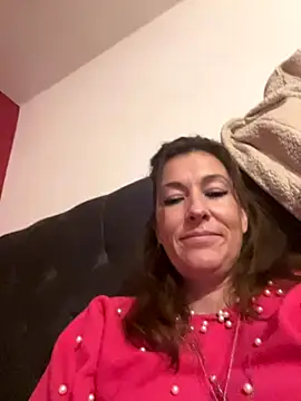 Lwhite1 online show from November 2025 04:44:02 PM