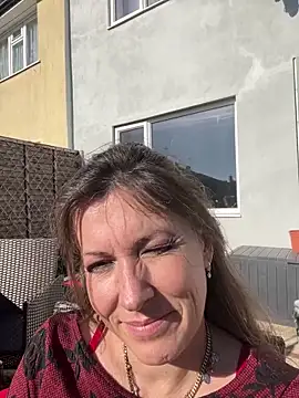 Lwhite1 online show from April 2026 03:25:01 PM