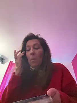 Lwhite1 online show from March 2026 04:33:02 PM