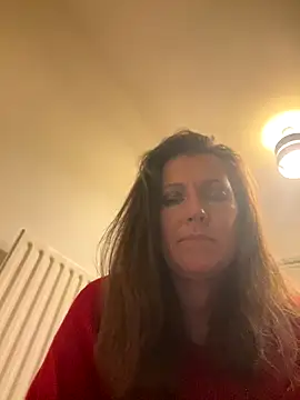 Lwhite1 online show from November 2025 04:40:01 PM