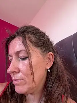 Lwhite1 online show from March 2026 04:30:01 PM