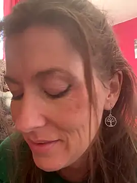 Lwhite1 online show from October 2025 03:44:01 PM