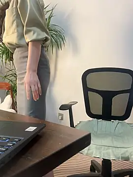 Annabody online show from March 2025 07:15:01 AM