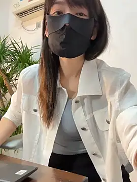 Annabody online show from November 2025 06:28:01 AM