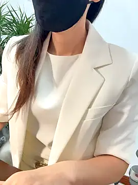 Annabody online show from October 2025 07:40:02 AM