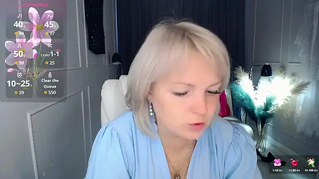 Juarnea online show from September 2025 11:01:01 AM