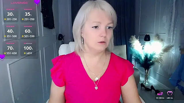 Juarnea online show from October 2025 06:44:02 AM