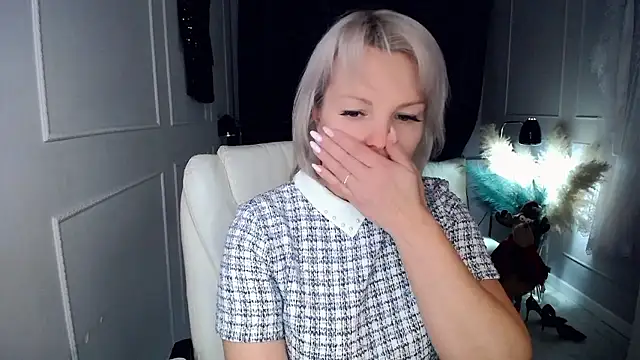 Juarnea online show from January 2026 02:32:01 PM