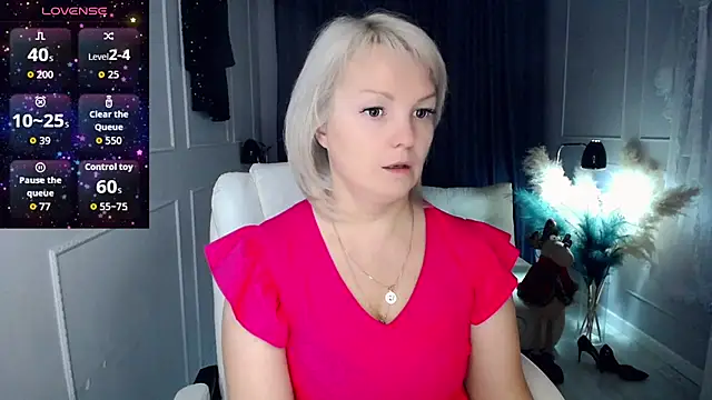 Juarnea online show from December 2025 11:13:01 AM