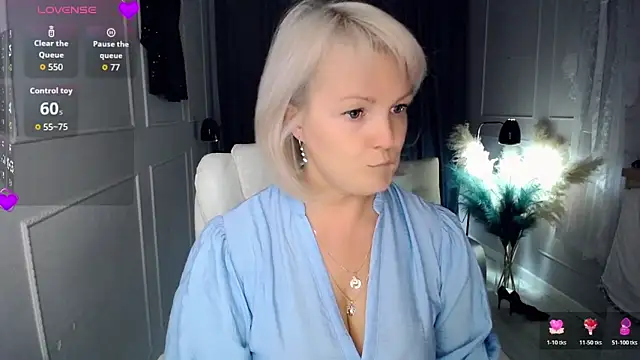 Juarnea online show from November 2025 11:57:01 AM