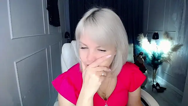 Juarnea online show from December 2025 07:40:02 AM