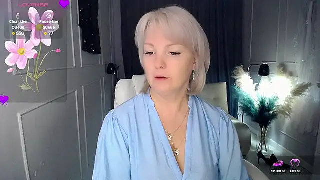 Juarnea online show from October 2025 05:39:02 AM